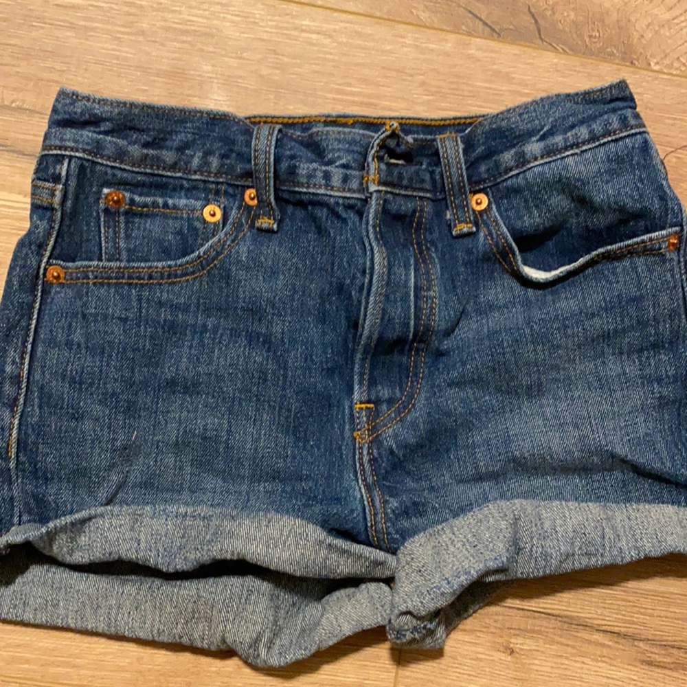 Levi’s denim shirts high waist 26